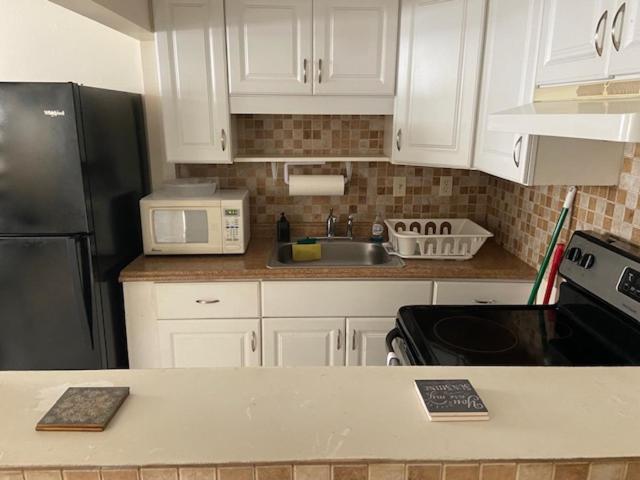Alloggio in famiglia Private Near Airport - Free Parking - 01