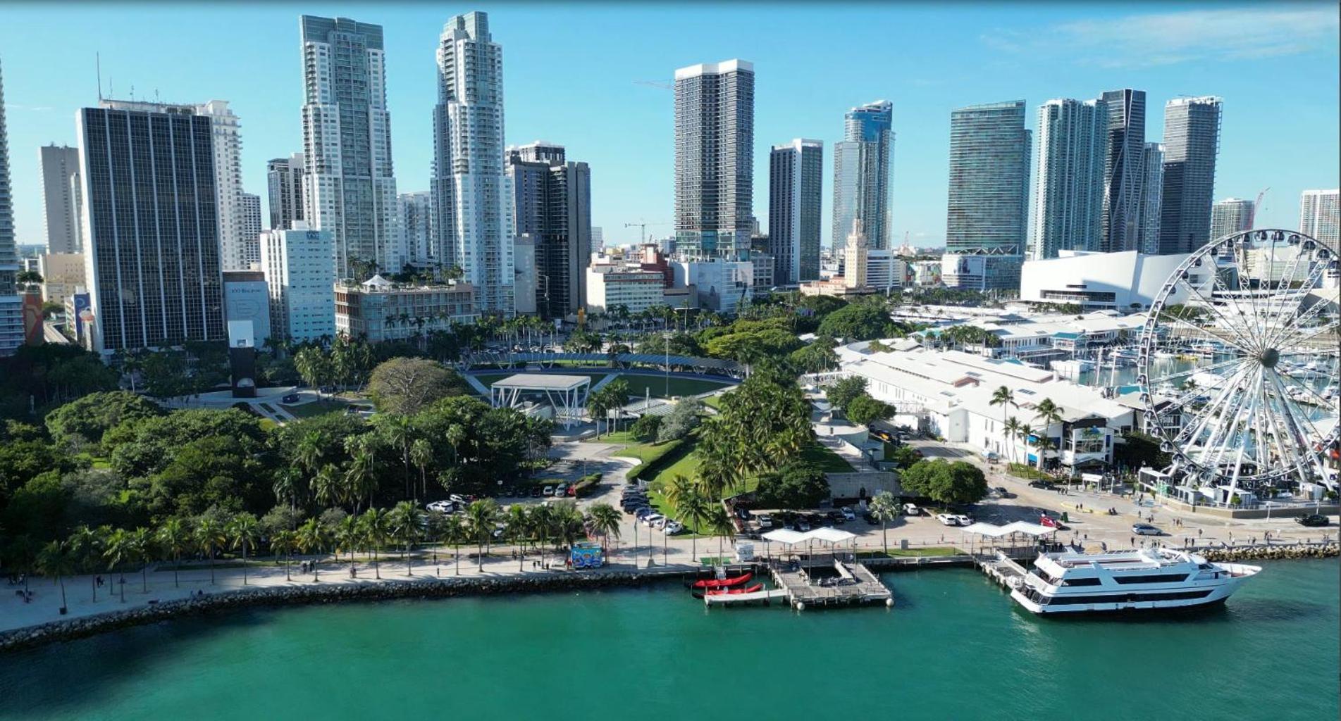 Private Near Airport - Free Parking - 01 Alloggio in famiglia Miami